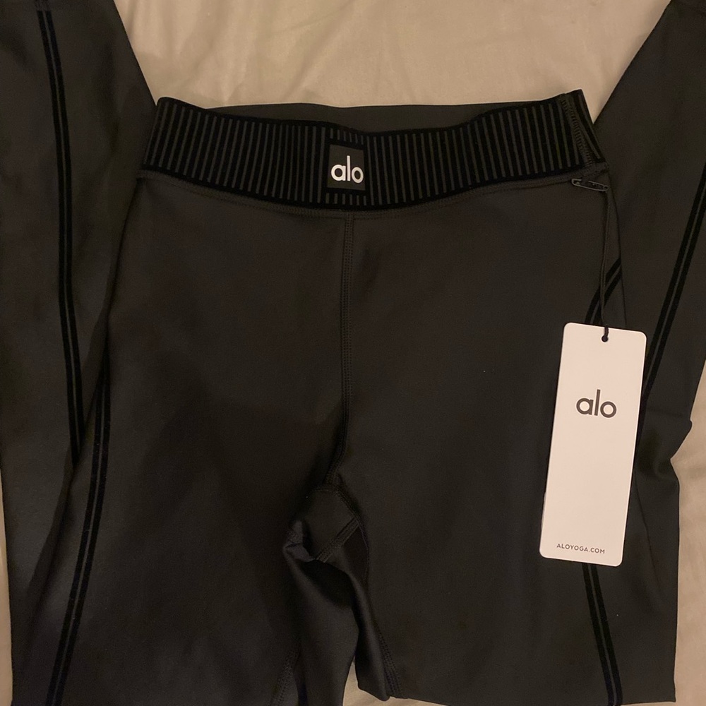 ALO Yoga Airlift Leggings